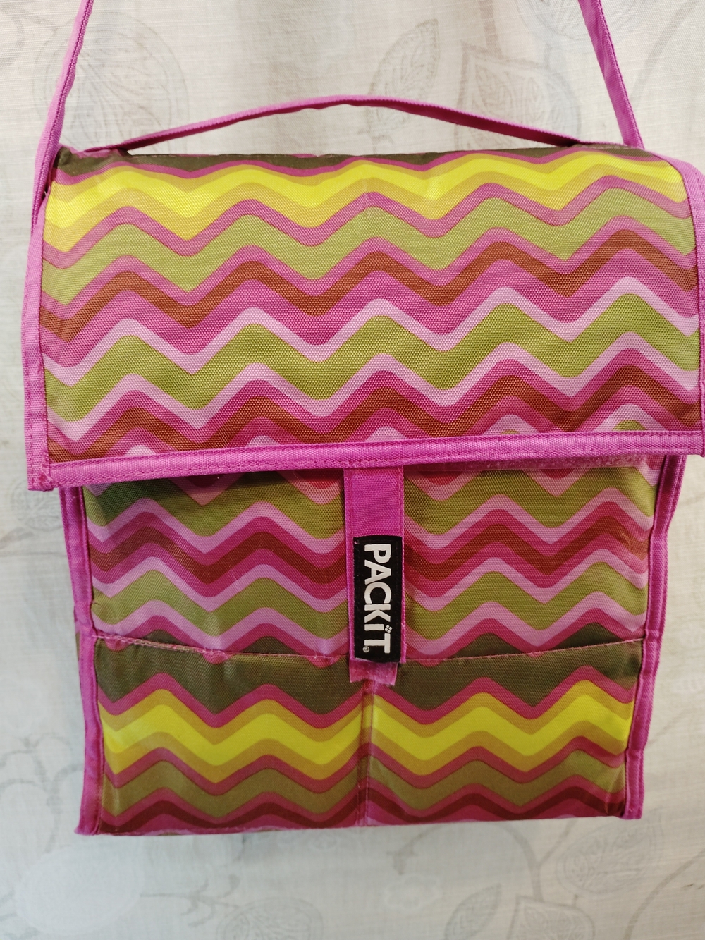 PackIt Pink Chevron Large Lunch/ Food/ Wine Bottle Shoulder Tote Bag